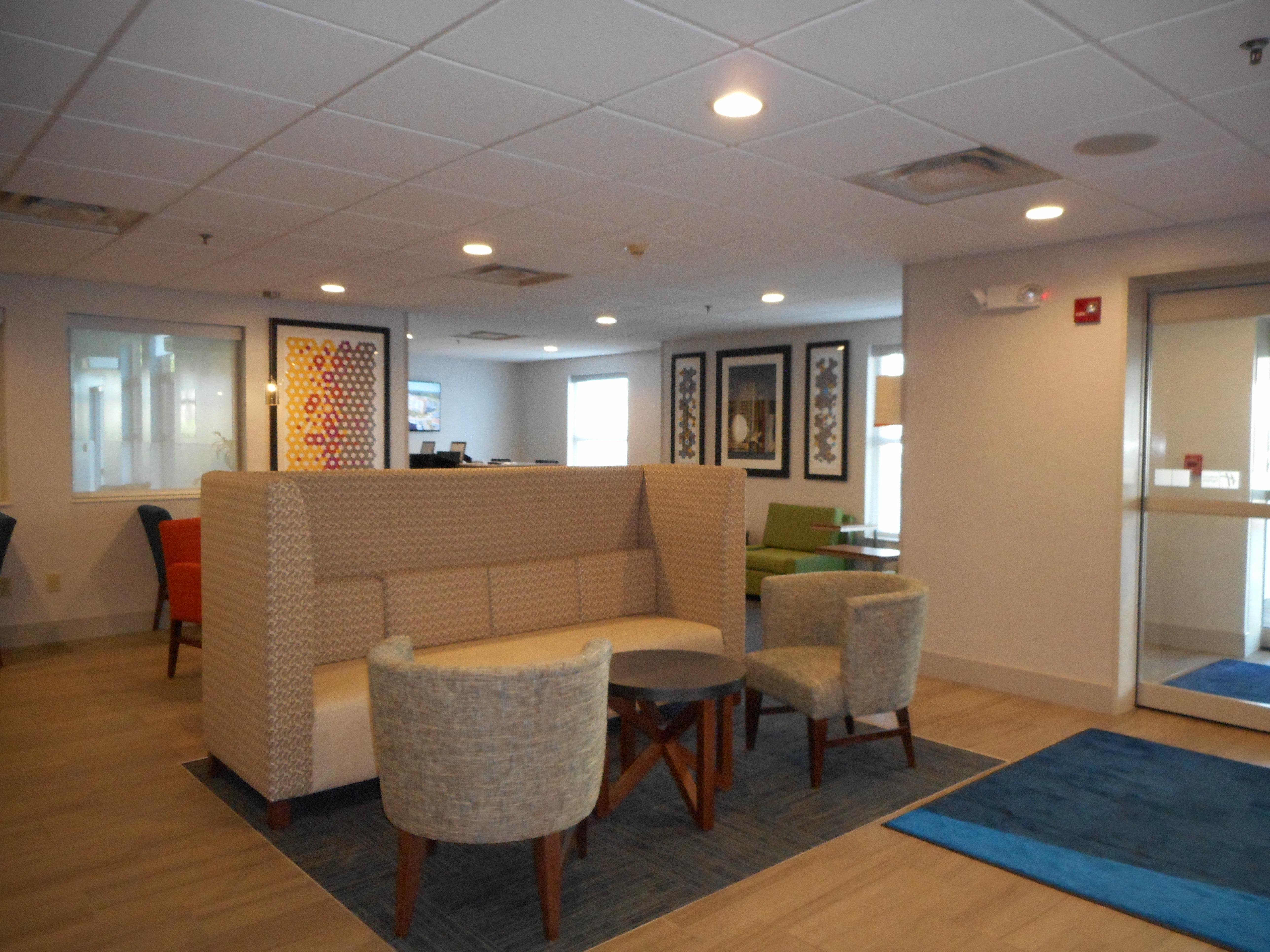 Holiday Inn Express Fairfield By Ihg Exterior foto